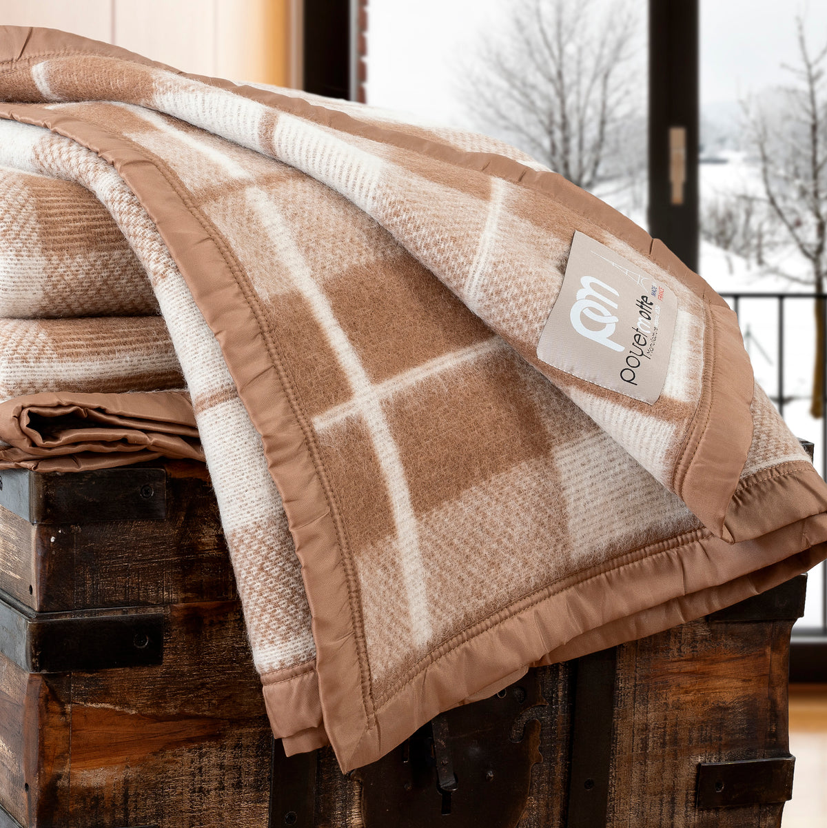 Poyet Motte Rivoli/Elysee 400GSM Mid-Weight 100% Virgin Wool Blanket, Camel/Natural
