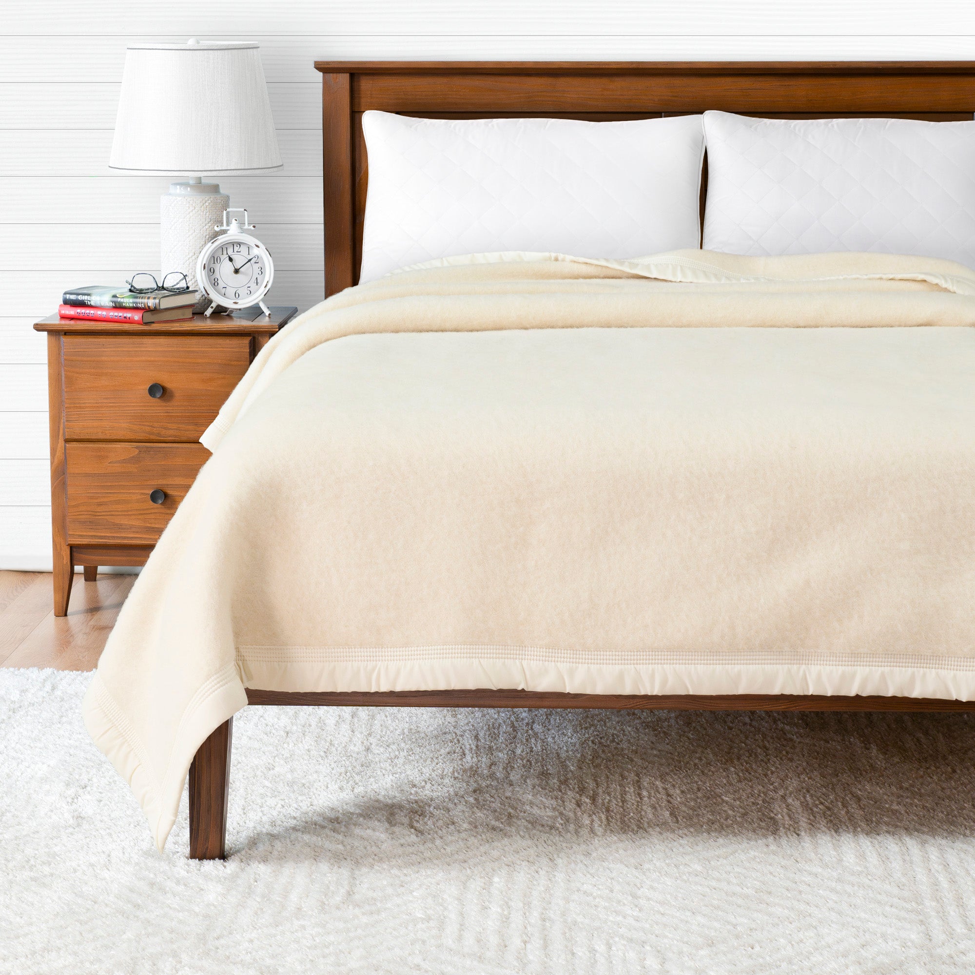 Poyet Motte Aurora 700GSM Extreme Heavyweight 100% Virgin Wool