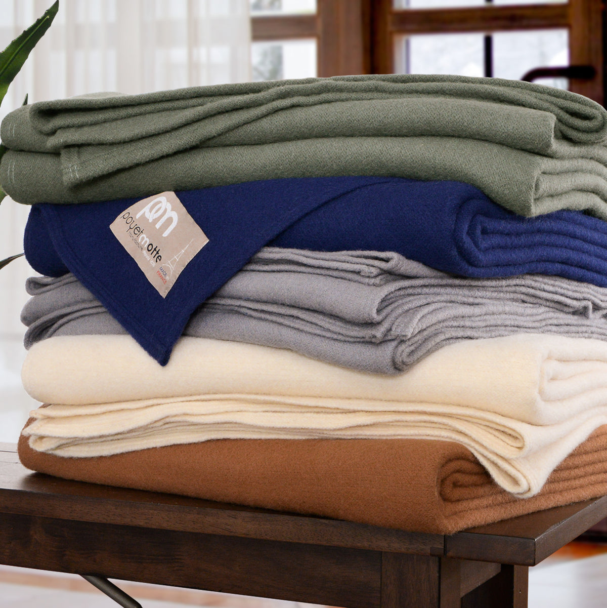 Poyet Motte Antibes 350GSM Lightweight 100-Percent Virgin Wool Blanket, Olive Grey