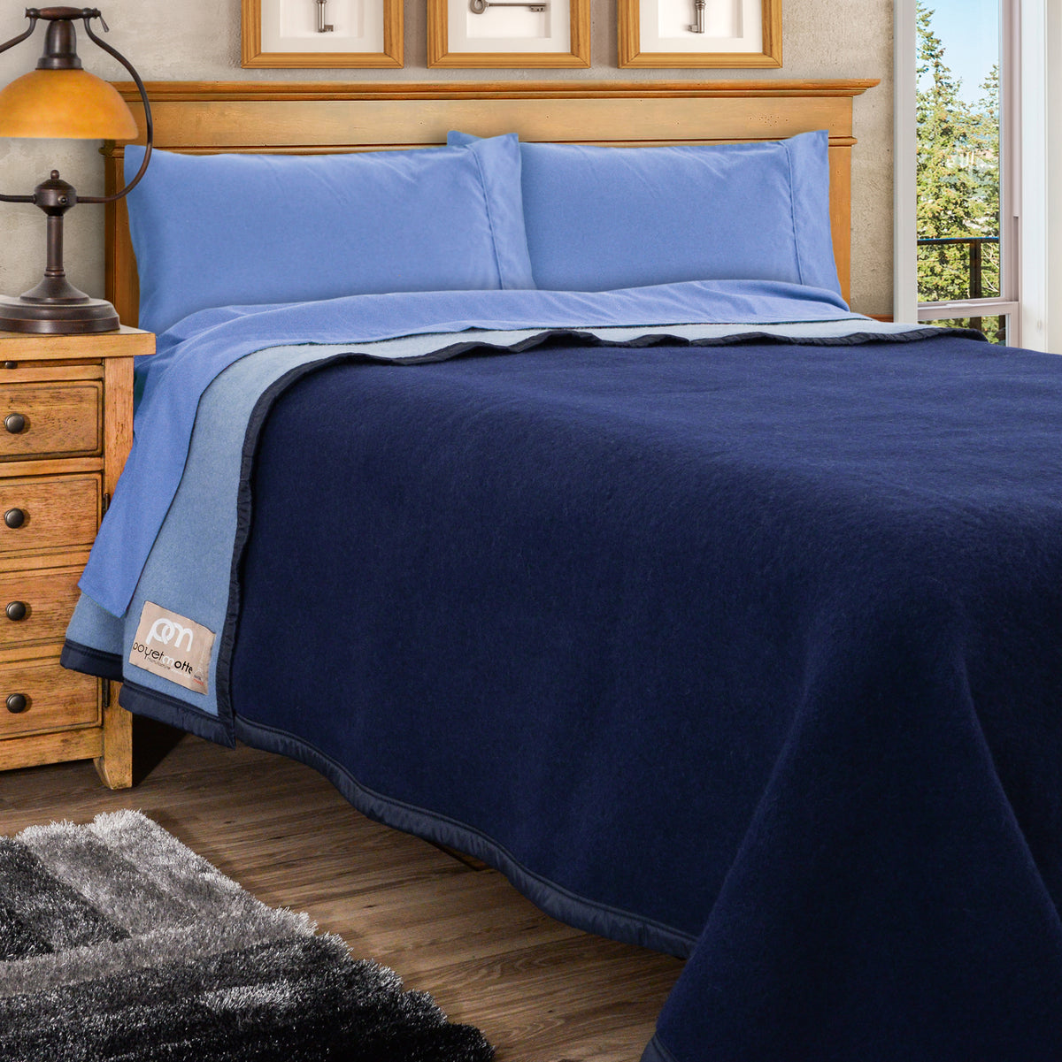 Poyet Motte Aubisque Reversible 500GSM Heavyweight 100% Wool Blanket, Navy
